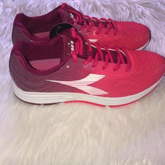 DIADORA Action +3 sneakers NWT - Picture 3 of 8